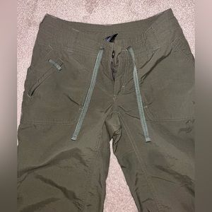 The North Face: olive green, hiking pants [Size 0]